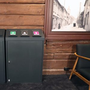 Avfallsbeholder kildesorteringsstasjon Aursunden Trippel miljรธ