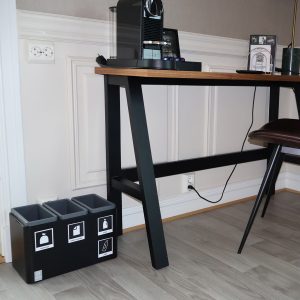 Terra-Hotel-Trippel avfallsbeholder kildesorteringsstasjon