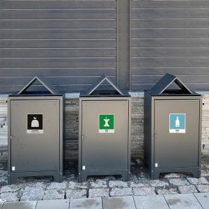 Avfallsbeholder kildesortering Rien med tak