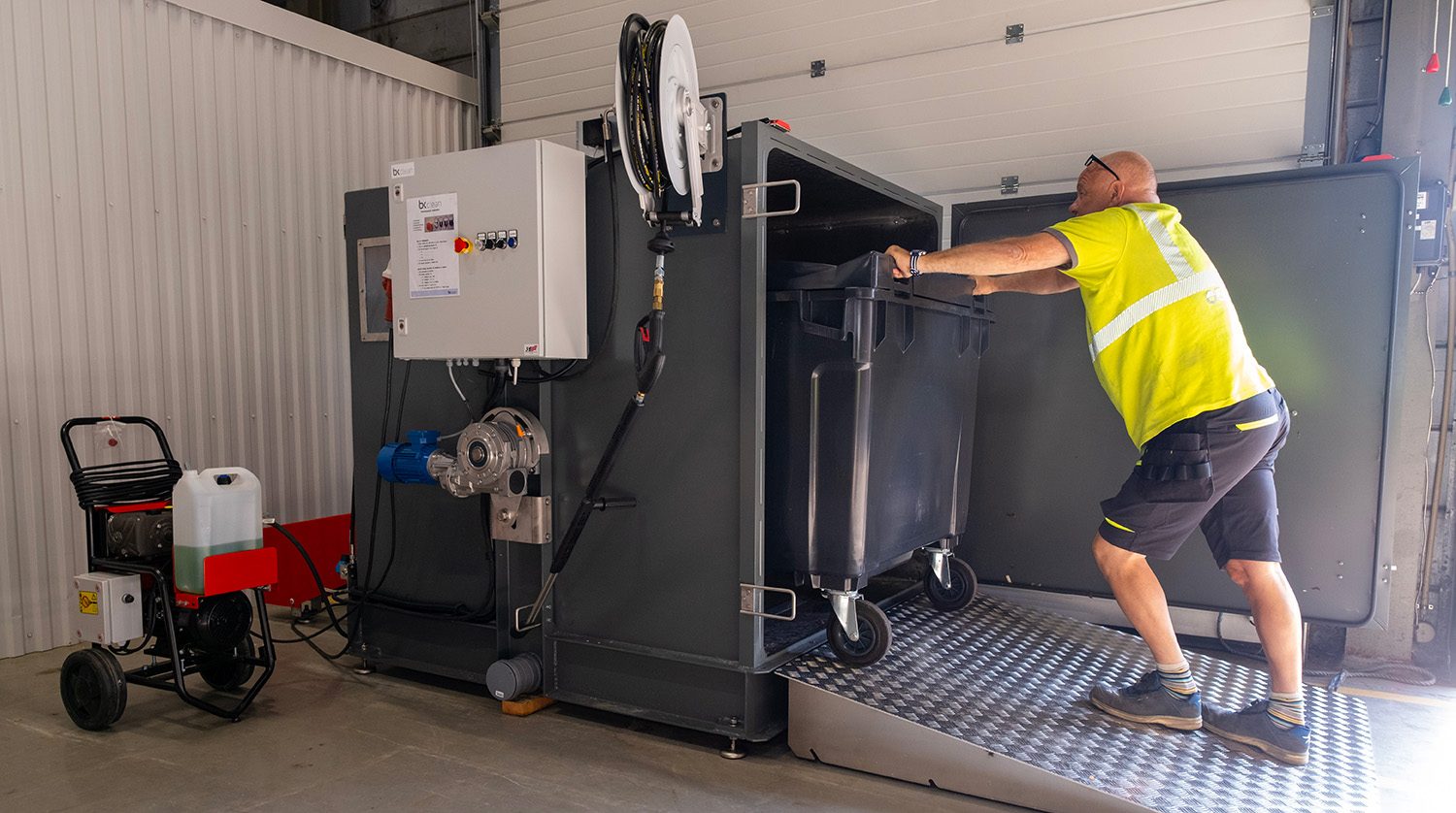 EP Clean vaskemaskin for 2- og 4-hjuls avfallsbeholdere